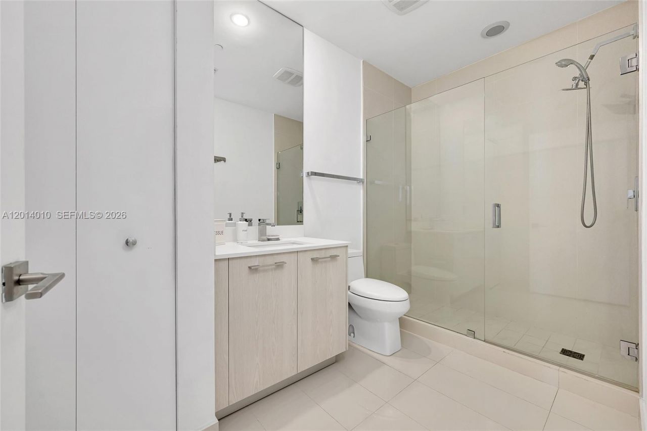 55 SW 9th St , Unit 4208, Miami, FL 33130 Photo