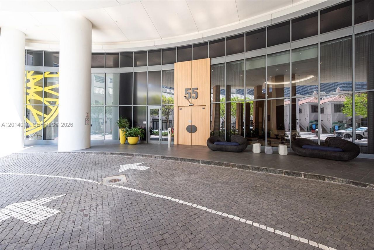 55 SW 9th St , Unit 4208, Miami, FL 33130 Photo