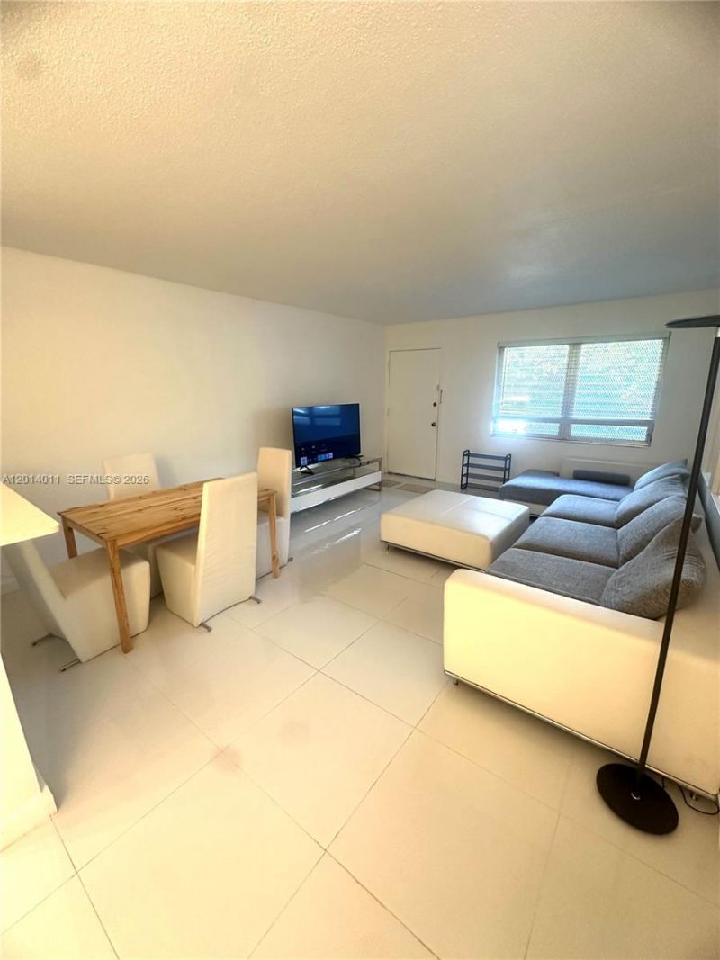 1120 102nd St, Unit 4, Bay Harbor Islands, FL 33154 Photo