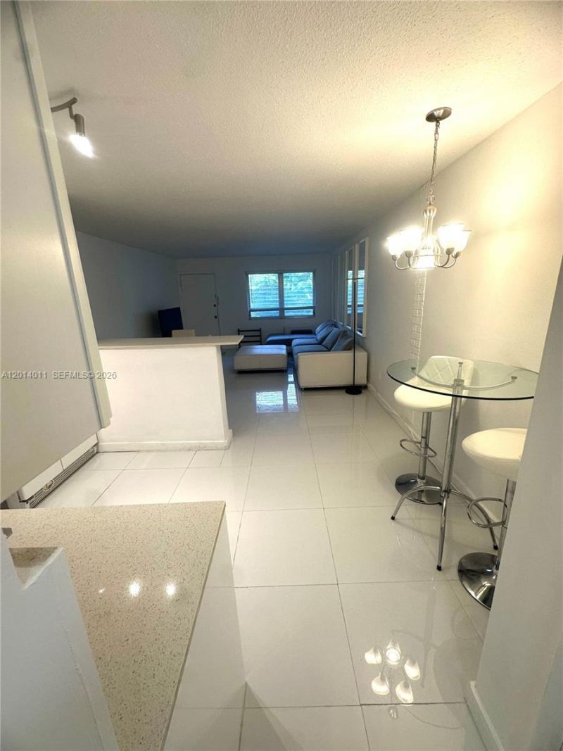 1120 102nd St, Unit 4, Bay Harbor Islands, FL 33154 Photo