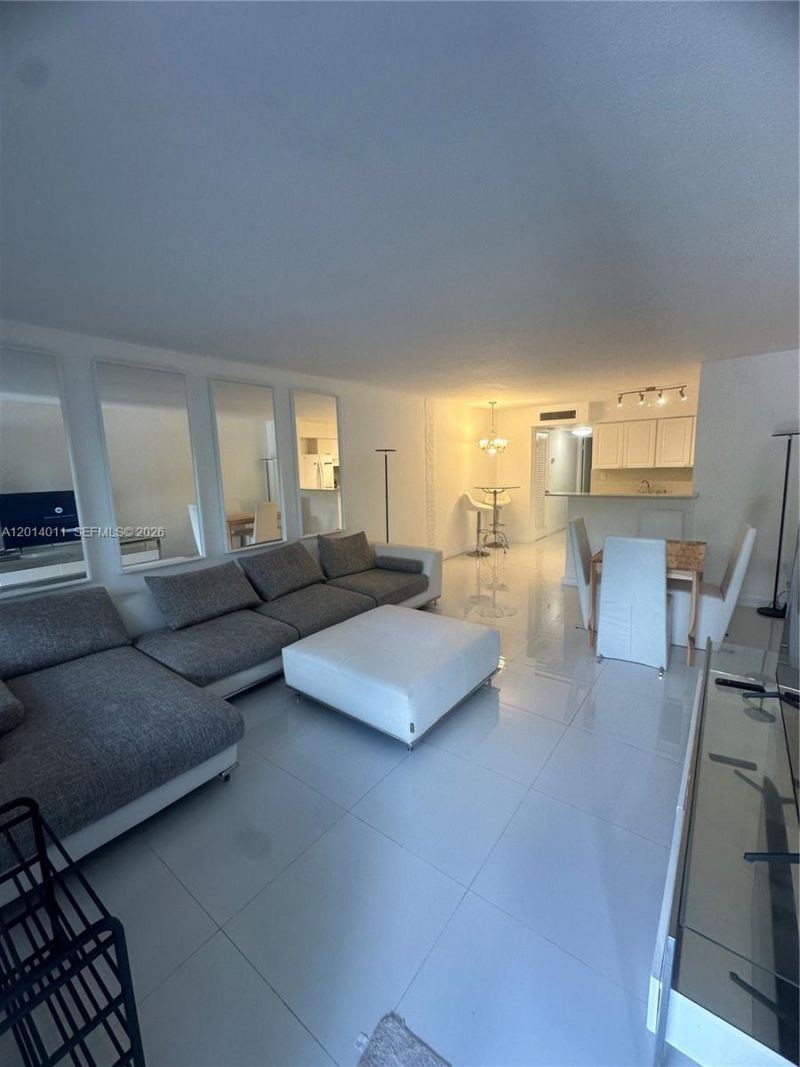 1120 102nd St, Unit 4, Bay Harbor Islands, FL 33154 Photo