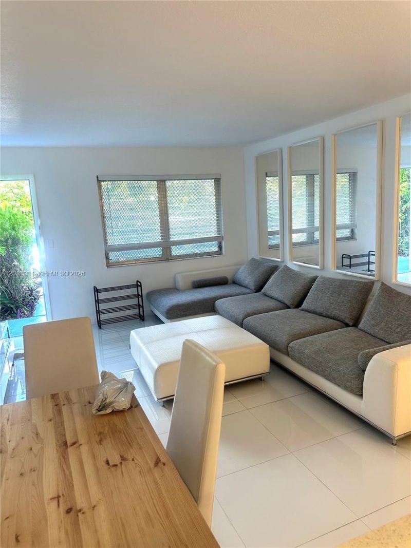 1120 102nd St, Unit 4, Bay Harbor Islands, FL 33154 Photo