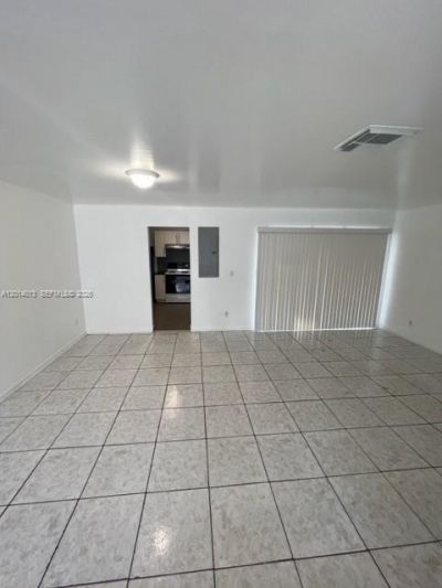 15153 NE 6th Ave, Unit 10, Miami, FL 33162 Photo