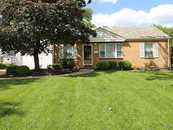 10501 Saint Michael Lane, St Ann, MO 63074