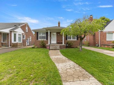 430 Nightingale Street, Dearborn, MI 48128