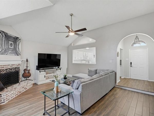 2956 Timber Creek Trail, Fort Worth, TX 76118