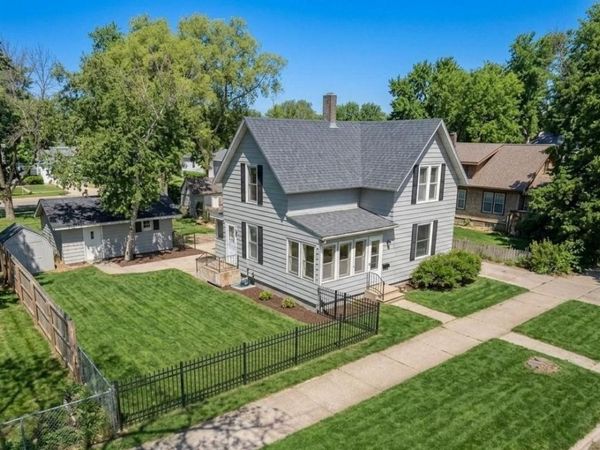 112 7th Avenue NW, Faribault, MN 55021