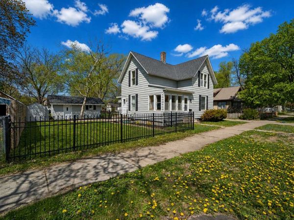 112 7th Avenue NW, Faribault, MN 55021