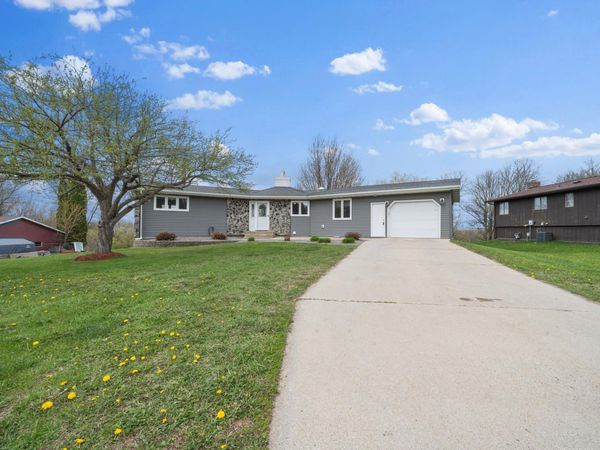 1840 2nd Street S, Sauk Centre, MN 56378