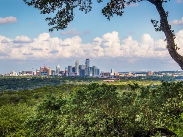 1407 Wild Cat HOLW, West Lake Hills, TX 78746
