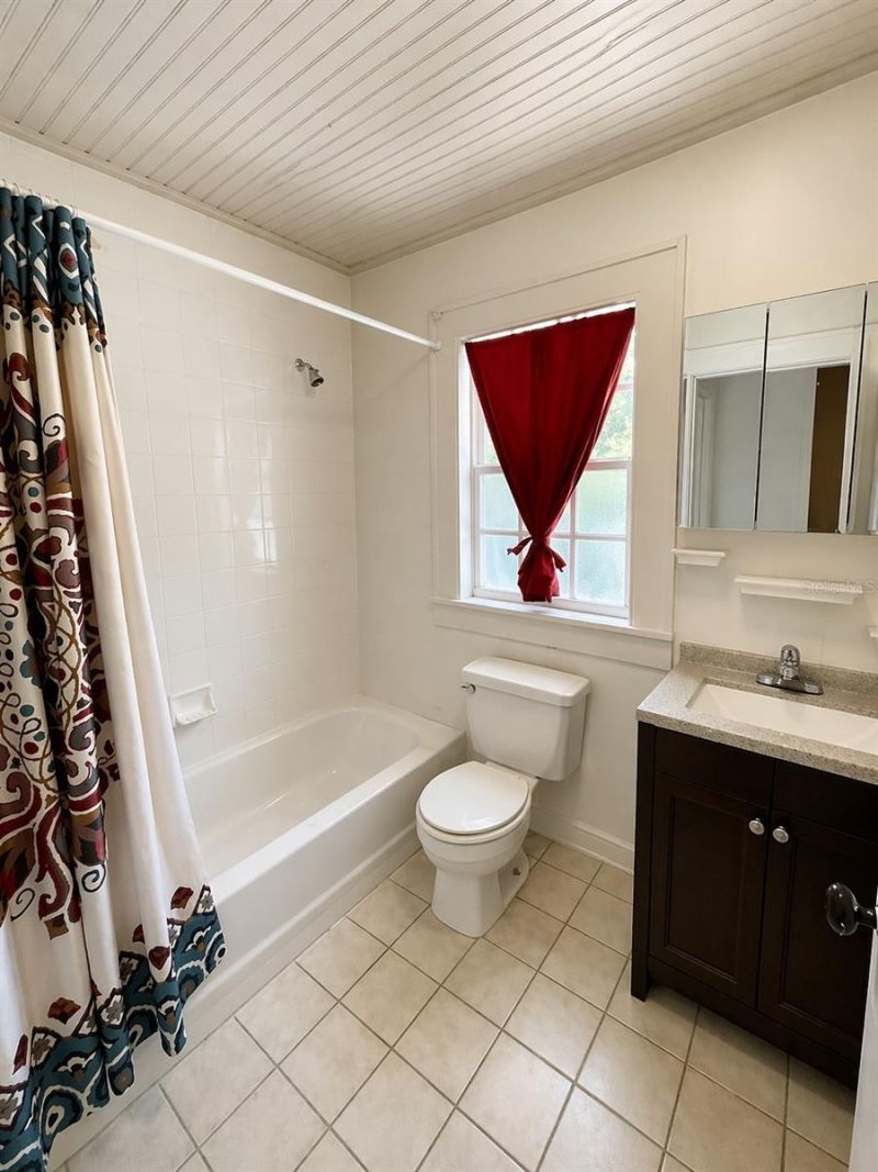 1225, 1225 1/2 11th Street N, Saint Petersburg, FL 33705 Photo