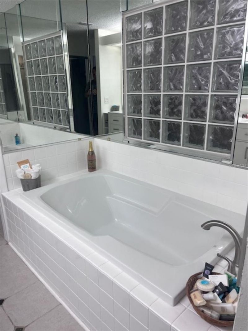 3047 Overlook Place , Clearwater, FL 33760 Photo