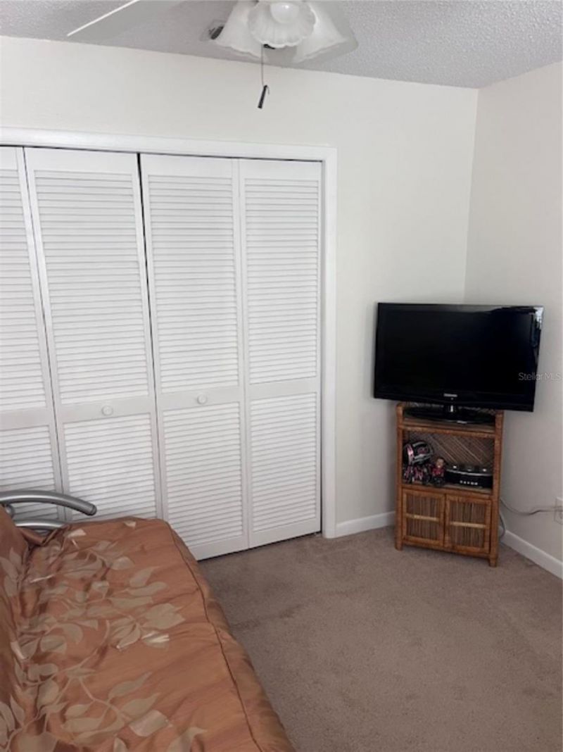 3047 Overlook Place , Clearwater, FL 33760 Photo