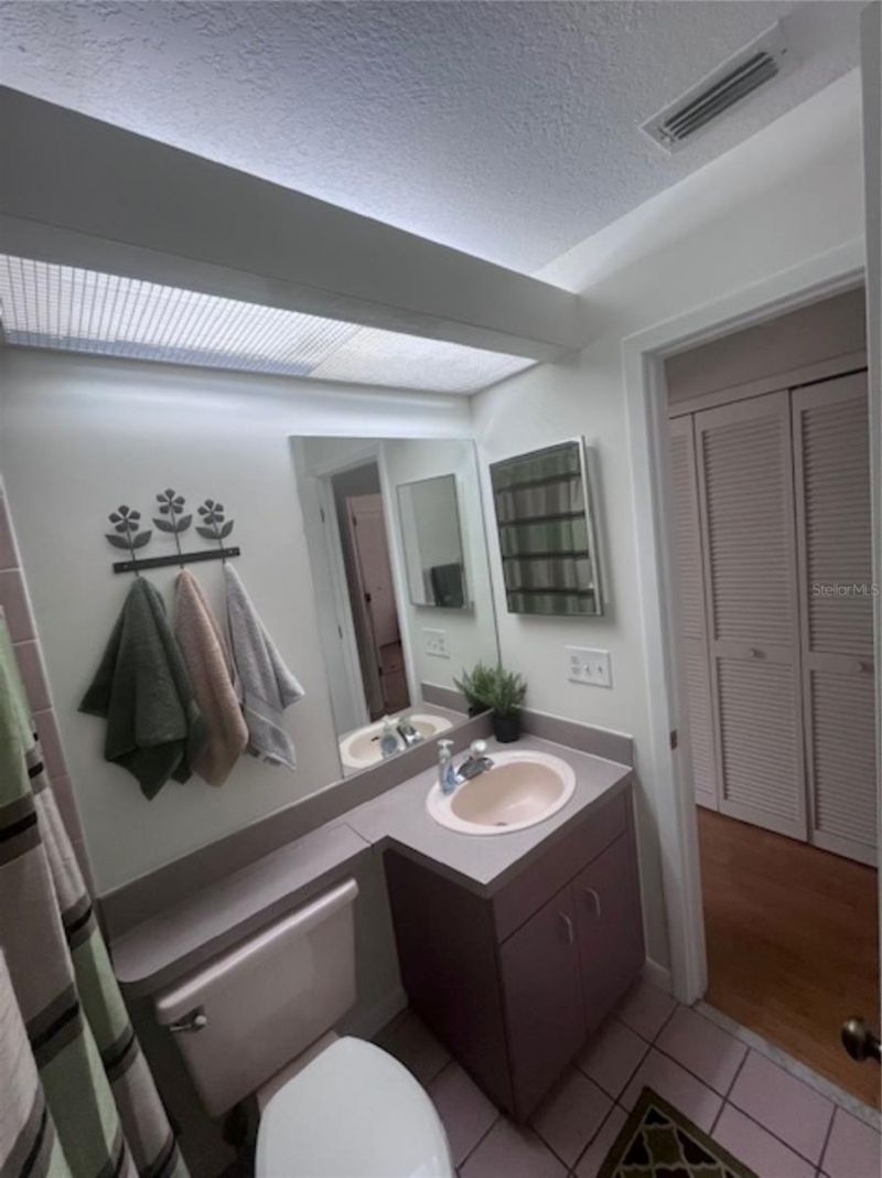 3047 Overlook Place , Clearwater, FL 33760 Photo