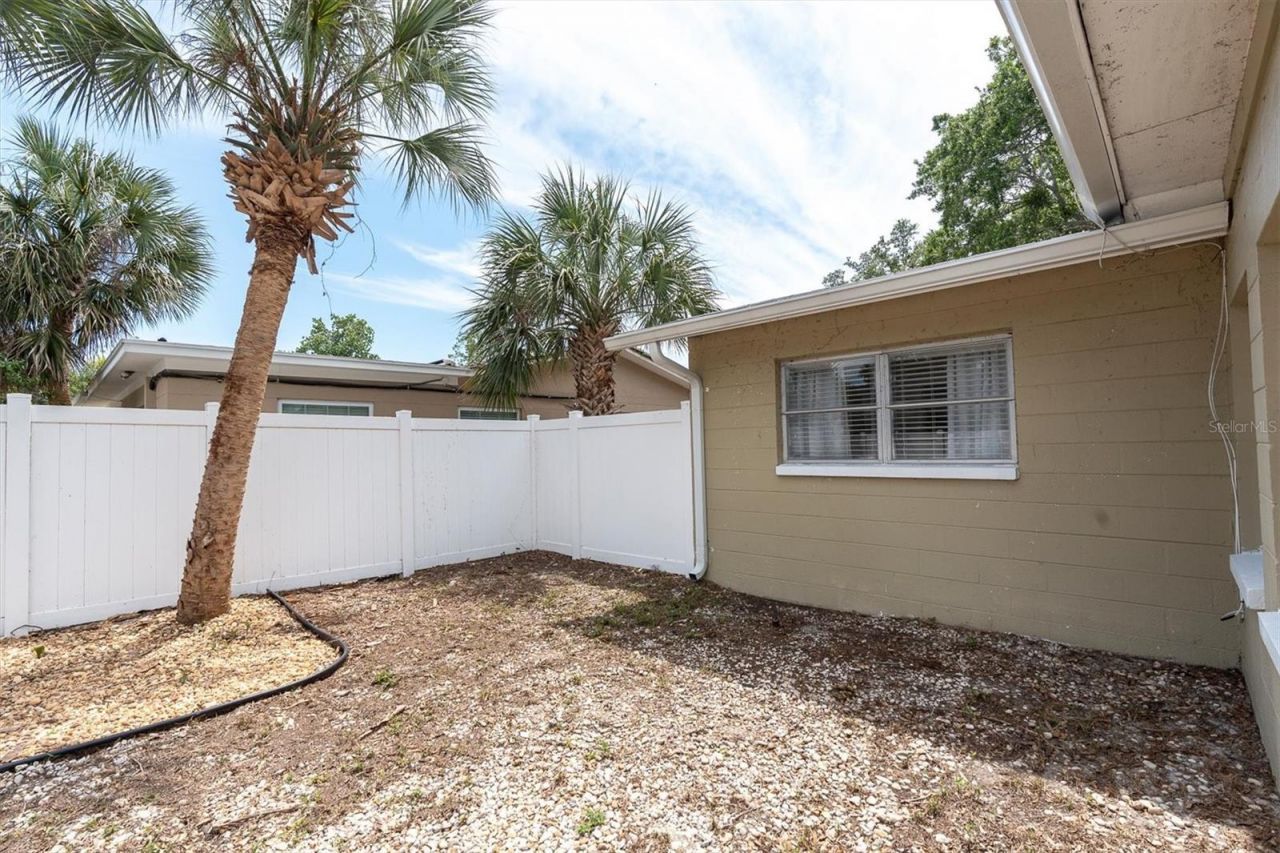 6860 14th Way S, Saint Petersburg, FL 33705 Photo