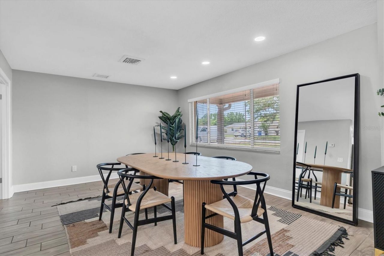 6860 14th Way S, Saint Petersburg, FL 33705 Photo