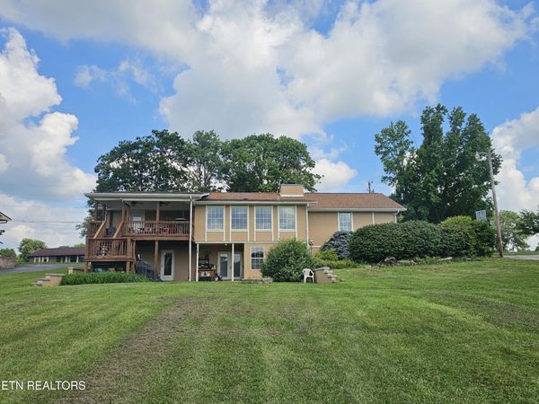 1682 Brookview Drive, Dandridge, TN 37725