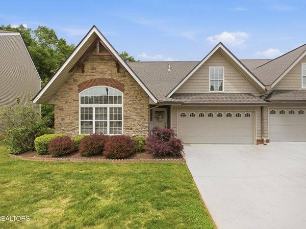 2222 McCampbell Wells Way, Knoxville, TN 37924