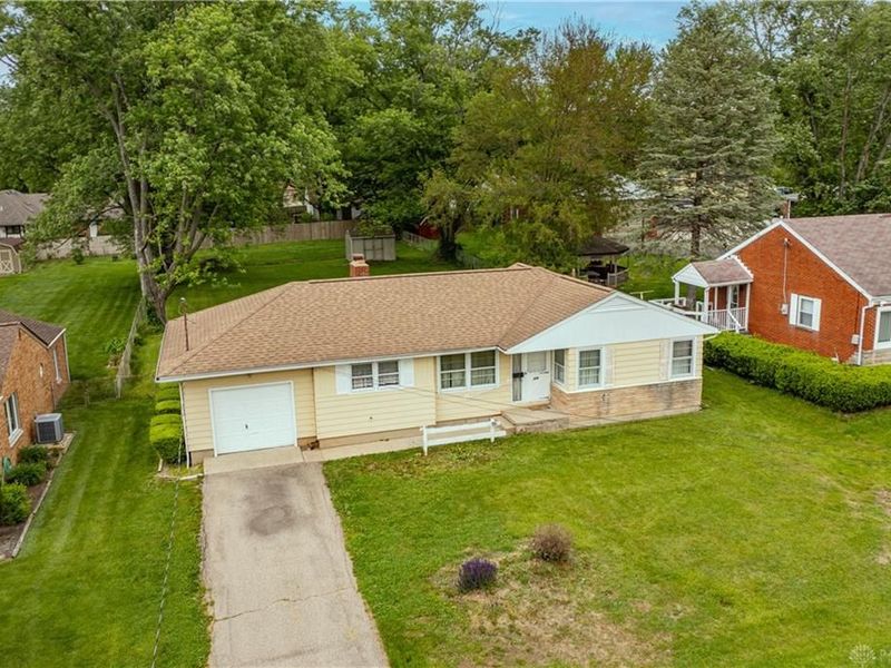 110 Parker Drive, Springboro, OH 45066 Photo 2