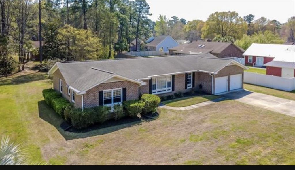 27 Plantation Rd. Photo 4