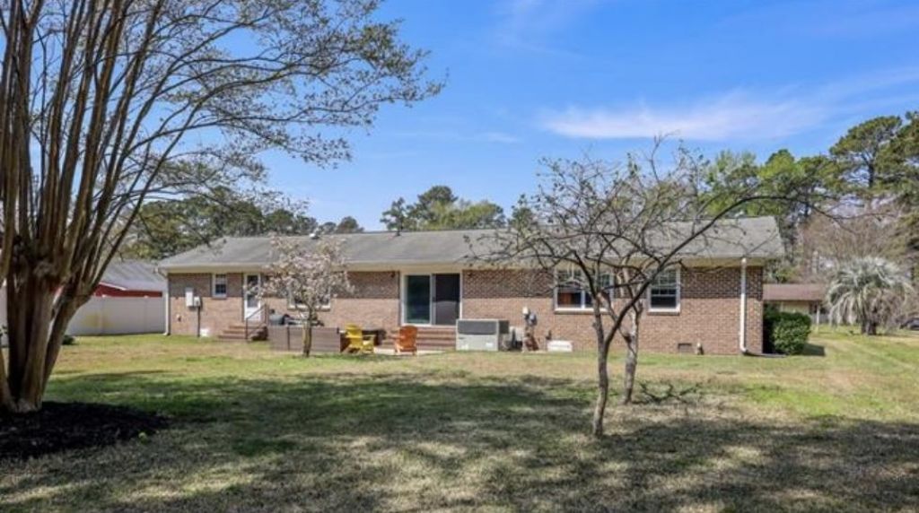 27 Plantation Rd. Photo 43