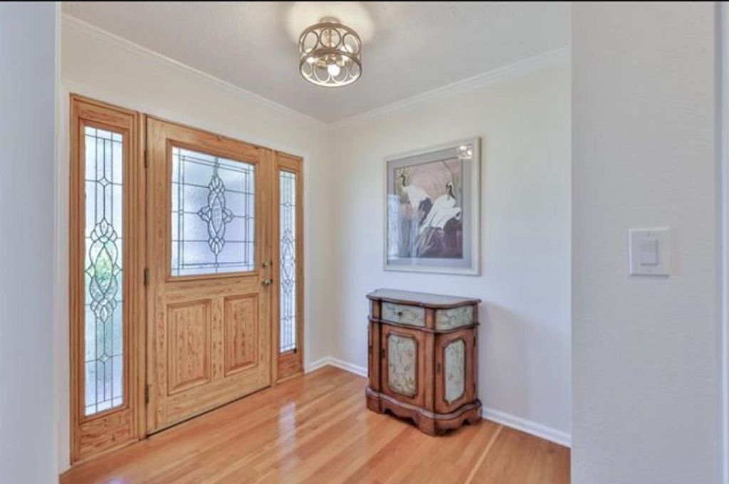 27 Plantation Rd. Photo 5