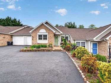 324 EMERALD DR, HARRISONBURG, VA 22801