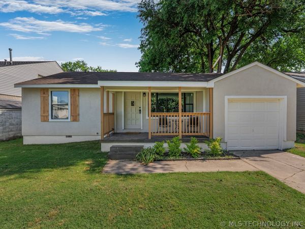 252 E 45th Place , Tulsa, OK 74105