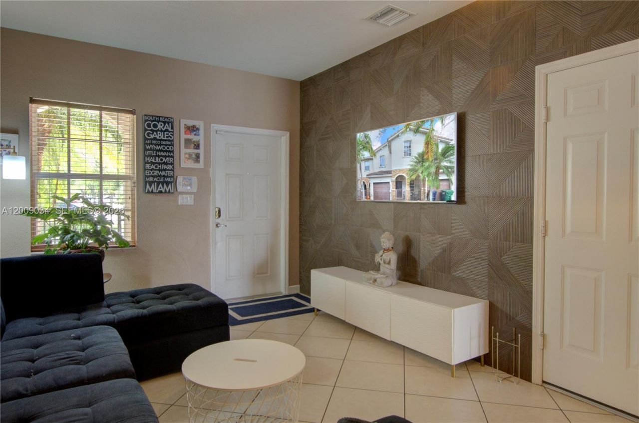 22472 SW 89th Path, Cutler Bay, FL 33190 Photo