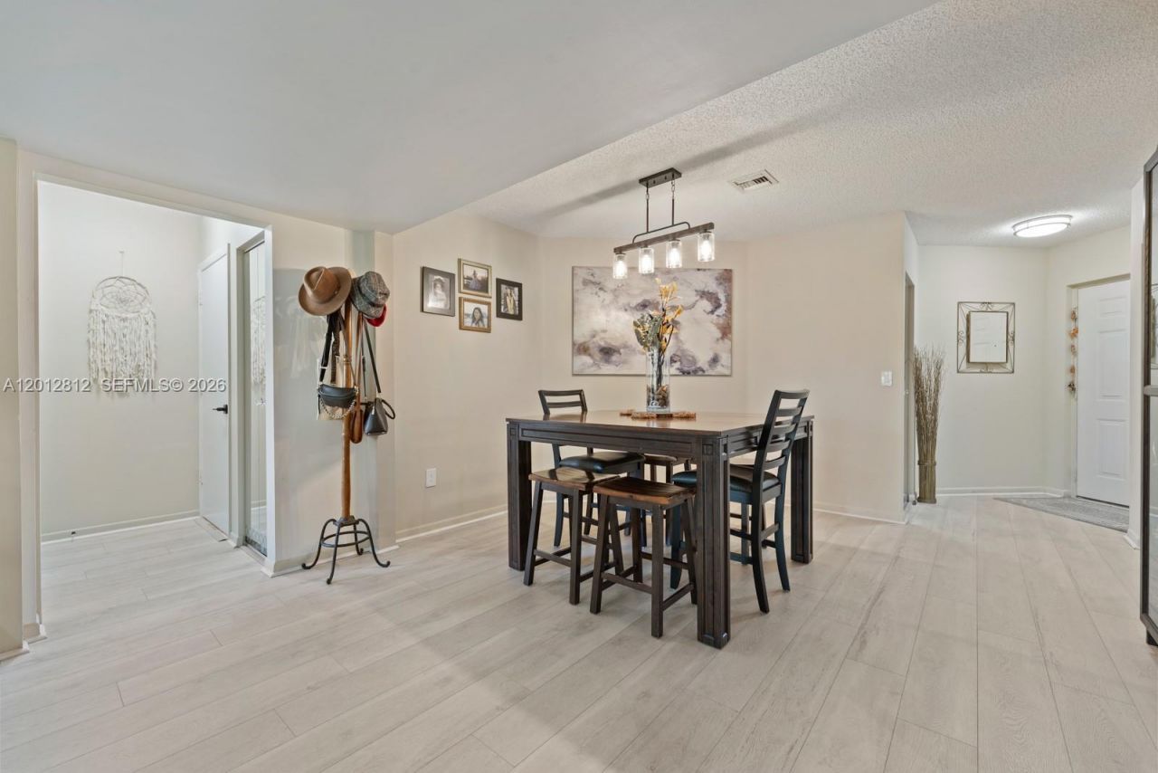 4350 NW 30th St , Unit 333, Coconut Creek, FL 33066 Photo