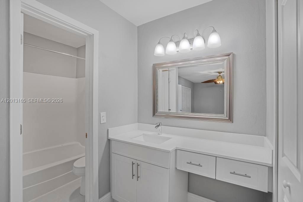 7108 Laurel Ln, Unit 7108, Miami Lakes, FL 33014 Photo