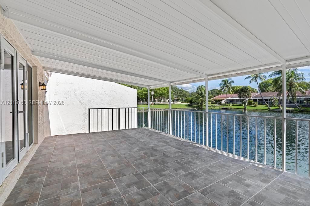 7108 Laurel Ln, Unit 7108, Miami Lakes, FL 33014 Photo