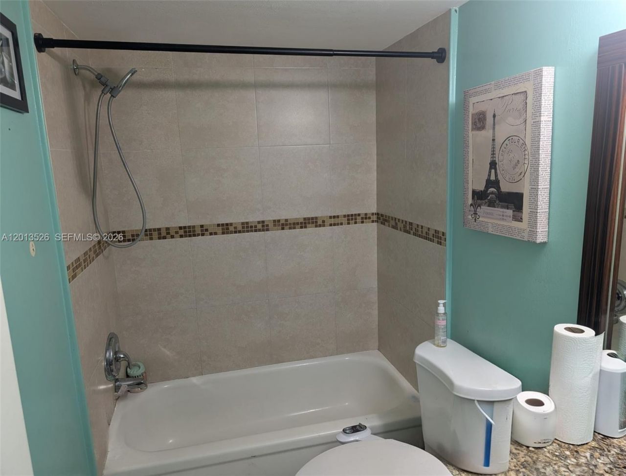 2741 Taft St , Unit 203, Hollywood, FL 33020 Photo