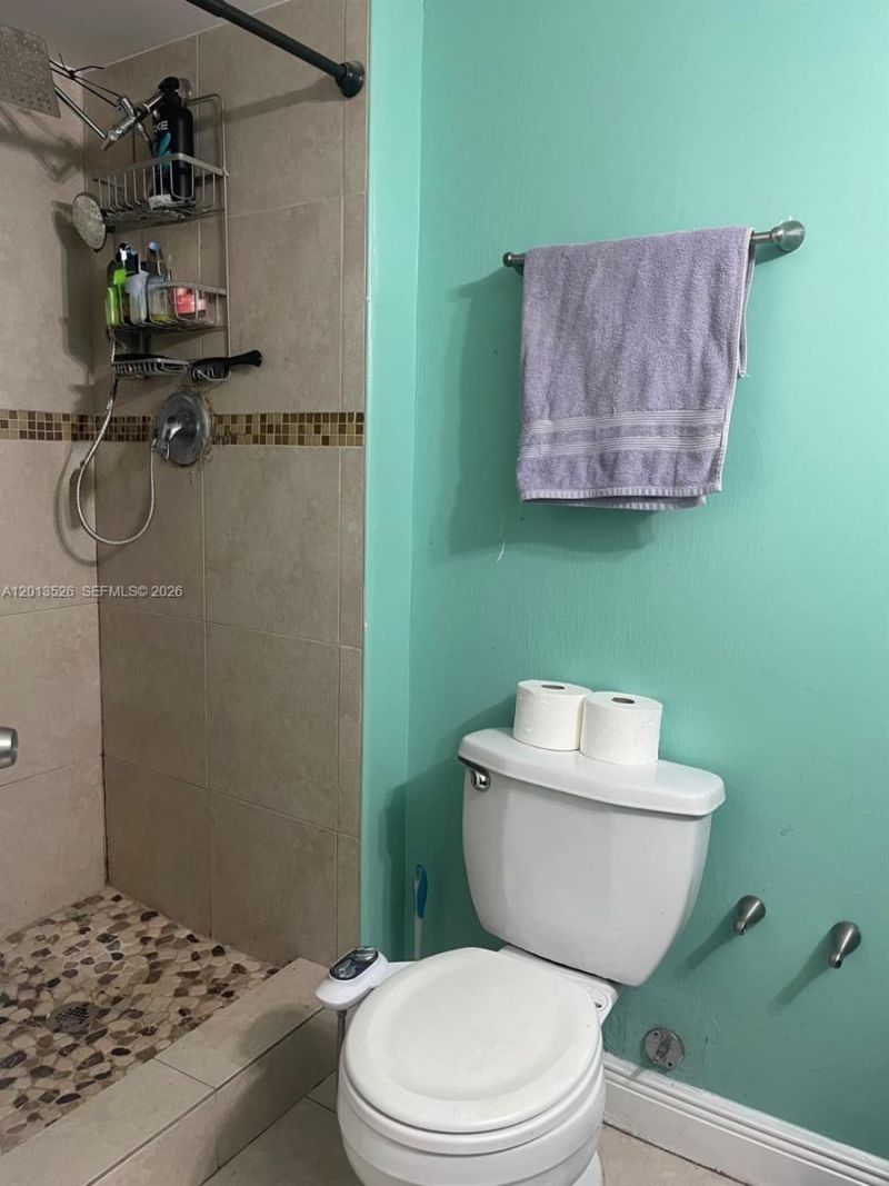 2741 Taft St , Unit 203, Hollywood, FL 33020 Photo