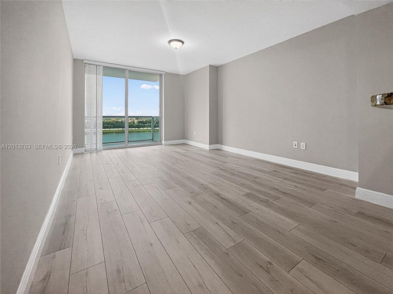 2681 N Flamingo Rd, Unit 902S, Sunrise, FL 33323 Photo