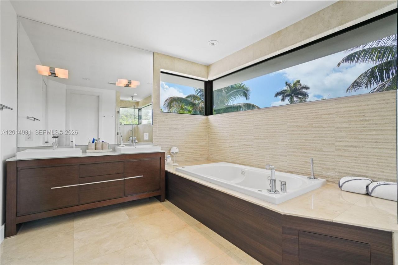 762 Fernwood Rd , Key Biscayne, FL 33149 Photo