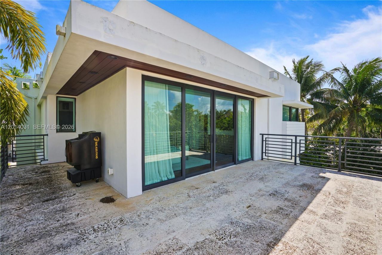 762 Fernwood Rd , Key Biscayne, FL 33149 Photo