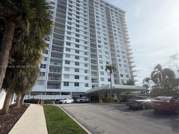 500 Bayview Dr , Unit 1631, Sunny Isles Beach, FL 33160