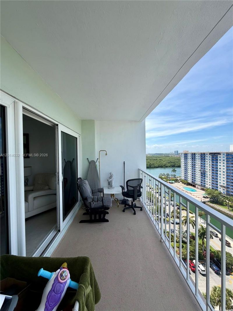 500 Bayview Dr , Unit 1631, Sunny Isles Beach, FL 33160 Photo