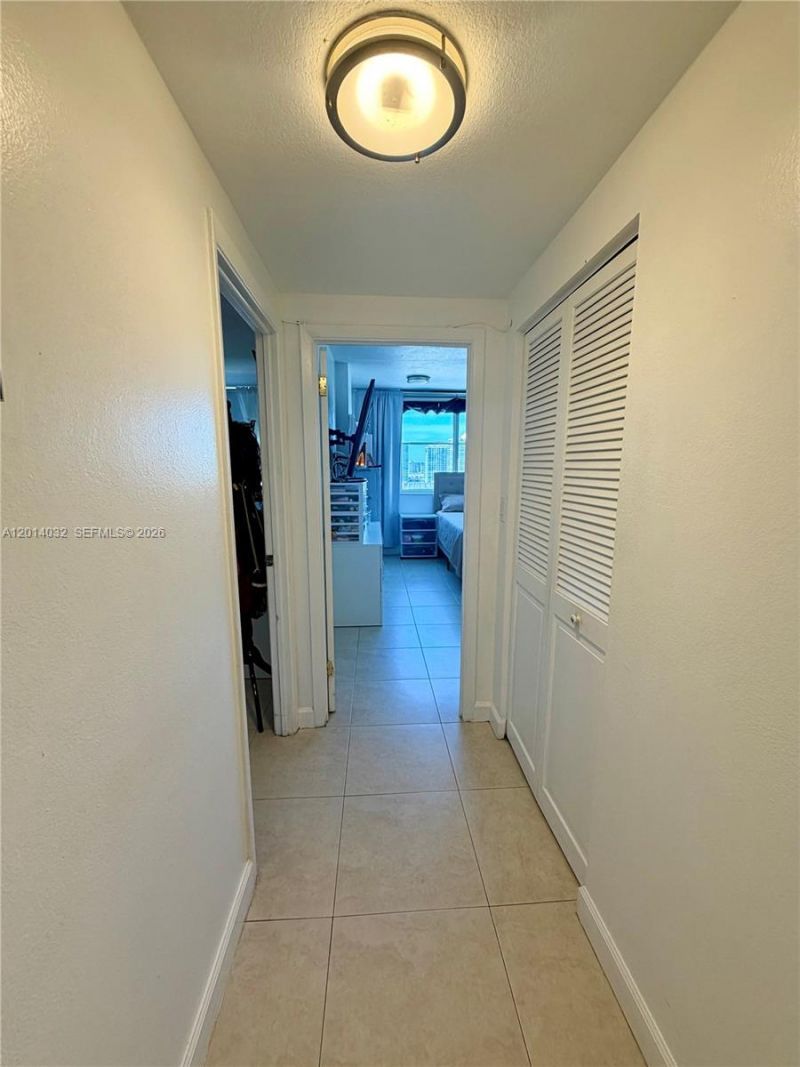 500 Bayview Dr , Unit 1631, Sunny Isles Beach, FL 33160 Photo
