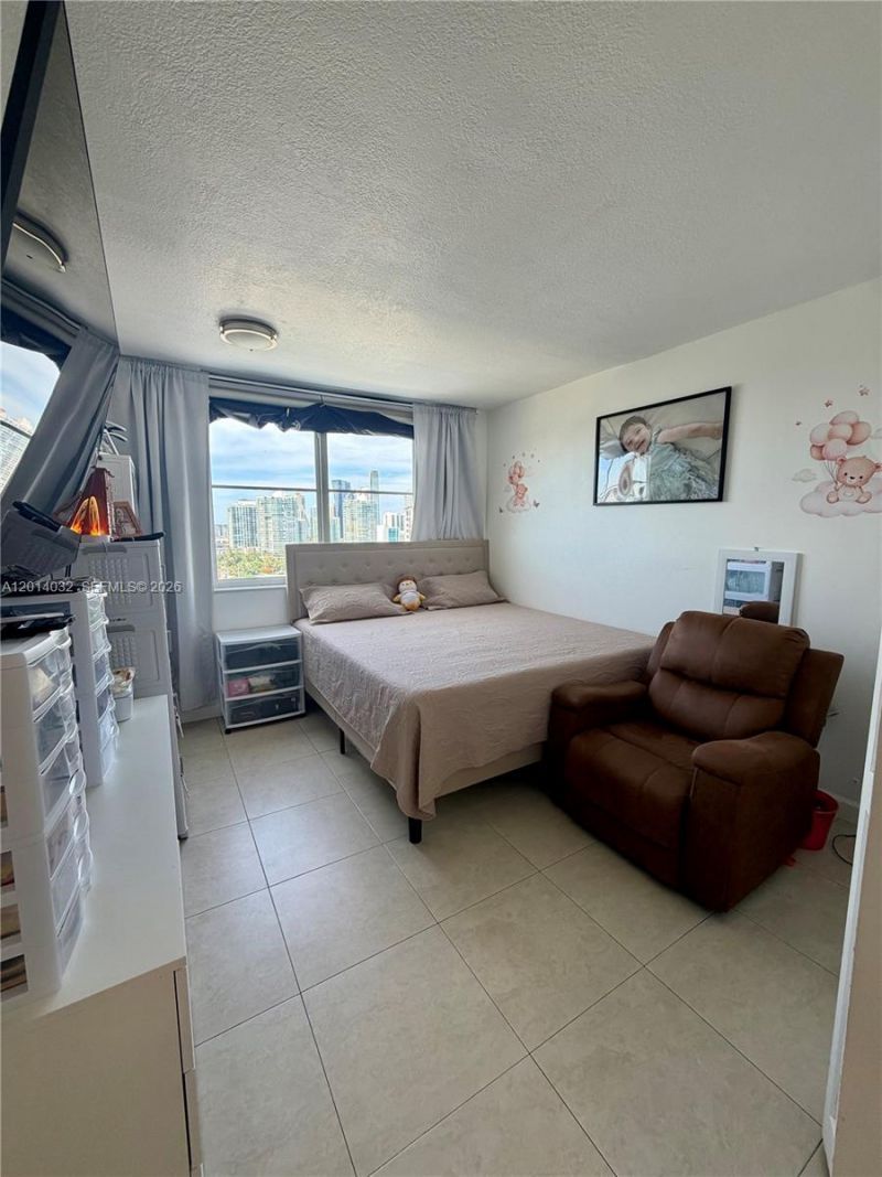 500 Bayview Dr , Unit 1631, Sunny Isles Beach, FL 33160 Photo