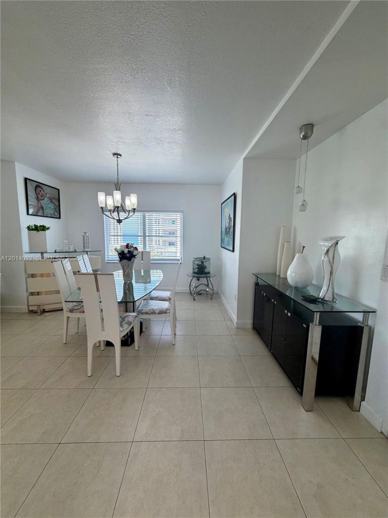 500 Bayview Dr , Unit 1631, Sunny Isles Beach, FL 33160 Photo