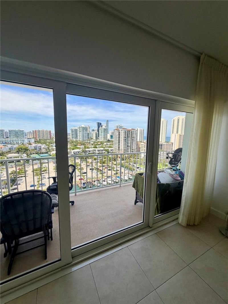 500 Bayview Dr , Unit 1631, Sunny Isles Beach, FL 33160 Photo