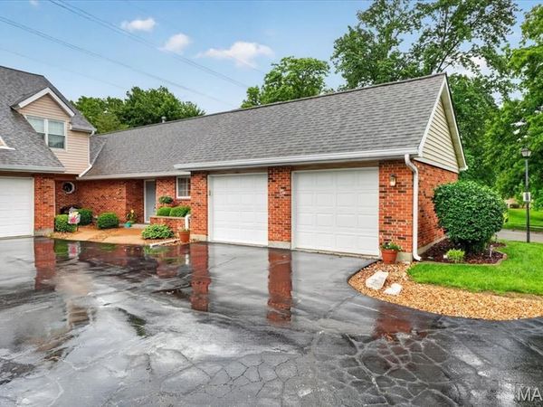1031 Pocono Trail, Ballwin, MO 63021