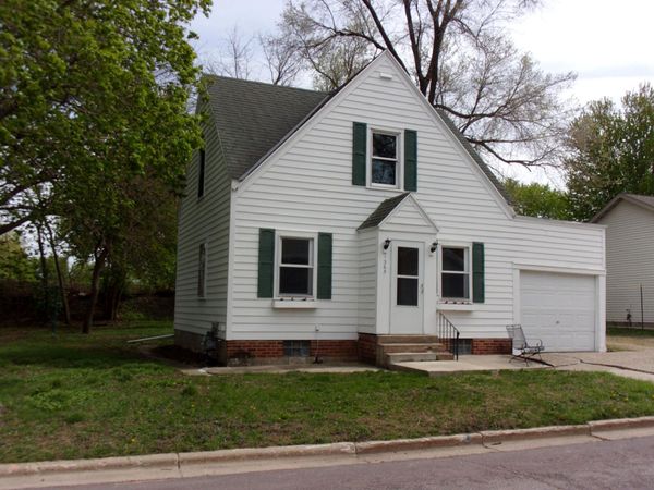 1365 Oak Beach Drive , Fairmont, MN 56031