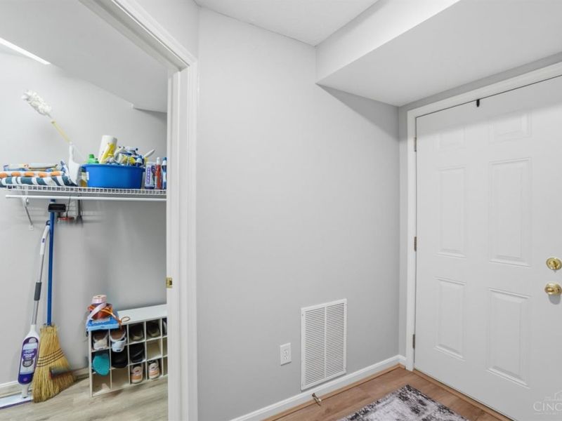 5625 Baywatch Way, Unit 204, Deerfield Twp., OH 45040 Photo 9