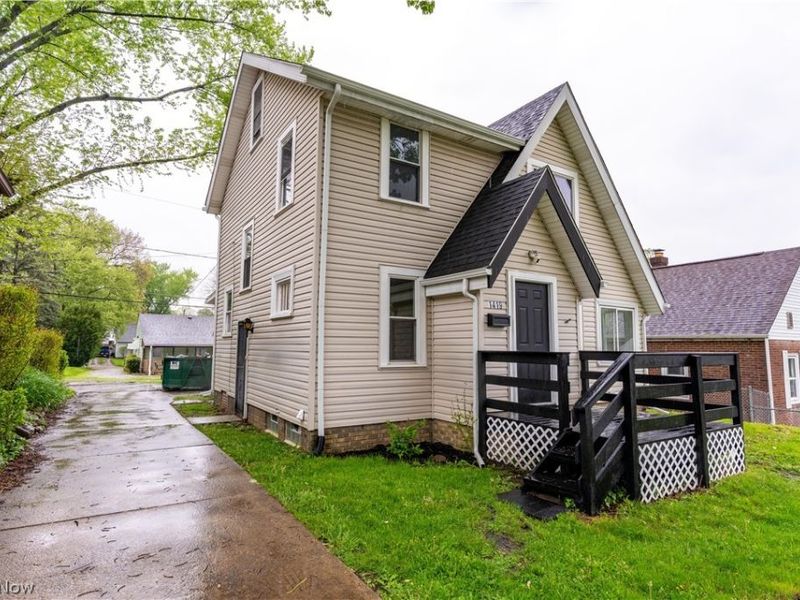 1419 22nd Street NE, Canton, OH 44714 Photo 2