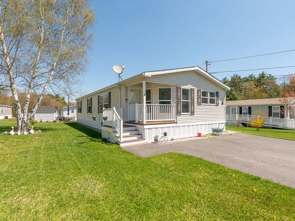 5 Asher Ln, Pepperell, MA 01463