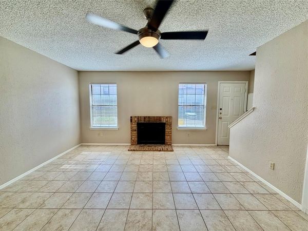 1247 Dallas Drive, Denton, TX 76205