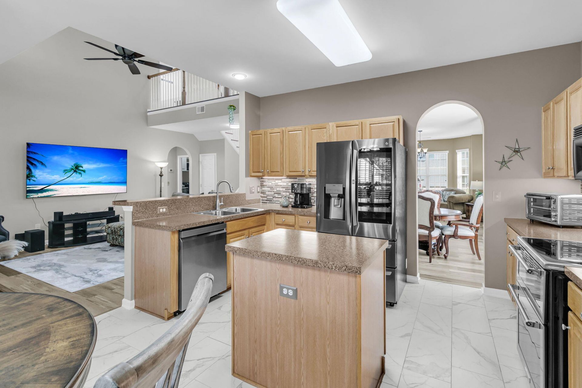 153 Oakbluff Road Photo 12
